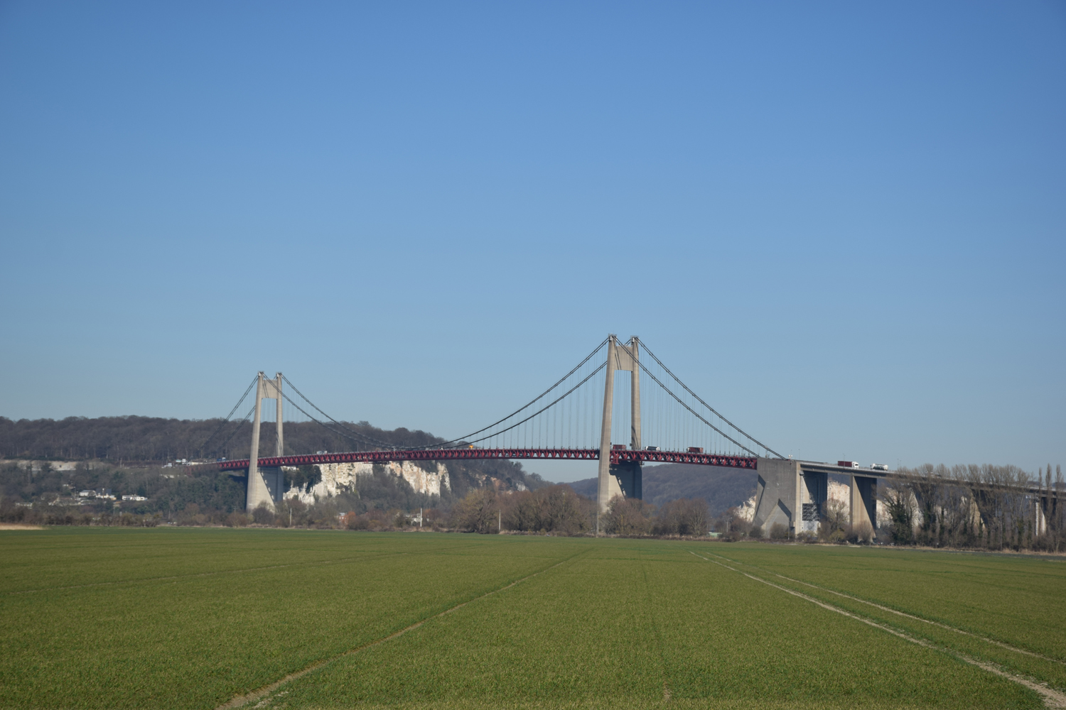 Le pont de Tancarville. (Pont suspendu qui franchit la Seine entre Tancarville et Marais-Vernier en Seine-Maritime) (DREAL Normandie)