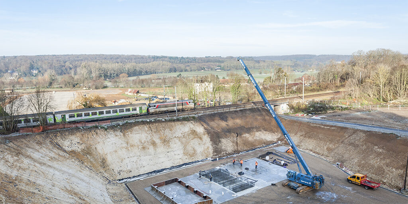 Mise en place du pont ferroviaire